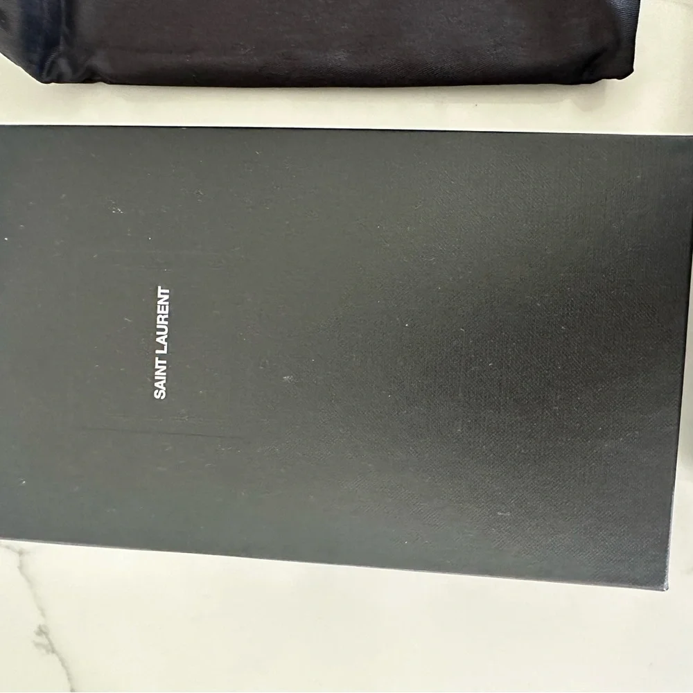Saint Laurent Black Quilted Leather wallet Gold YSL Logo - Picture 9 of 10